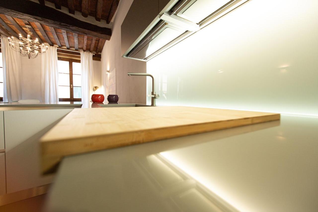La Corticella Luxury Suite, With Terrace Apartment *