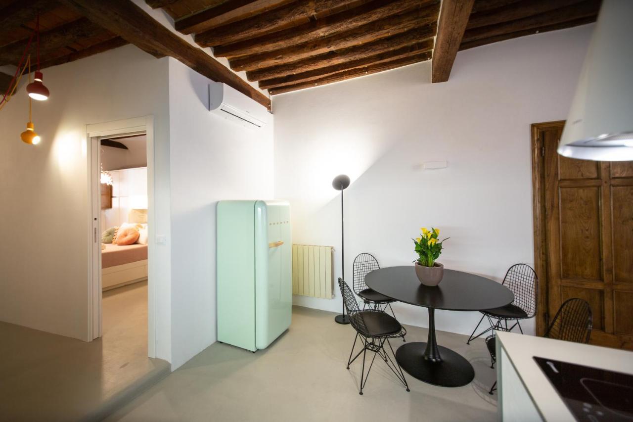 La Corticella Luxury Suite, With Terrace Apartment *