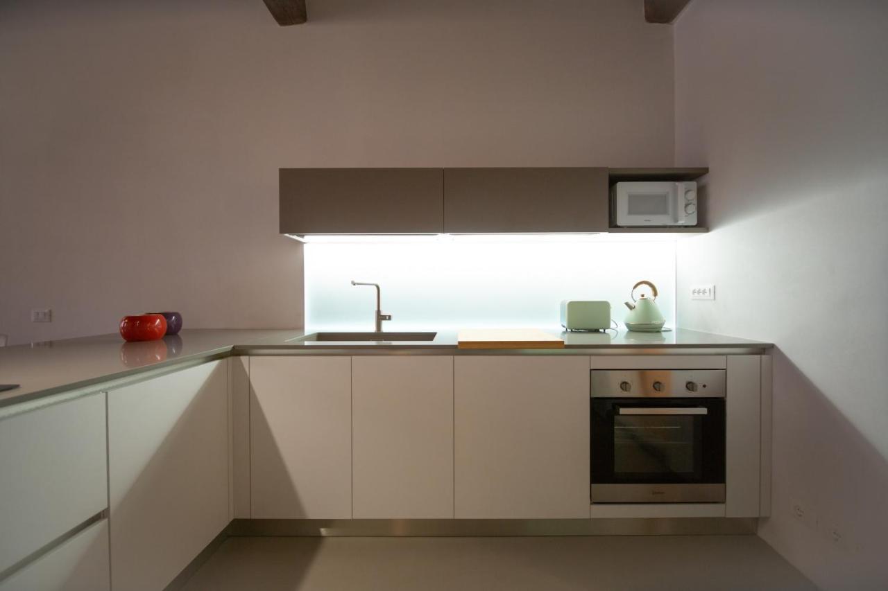 La Corticella Luxury Suite, With Terrace Apartment